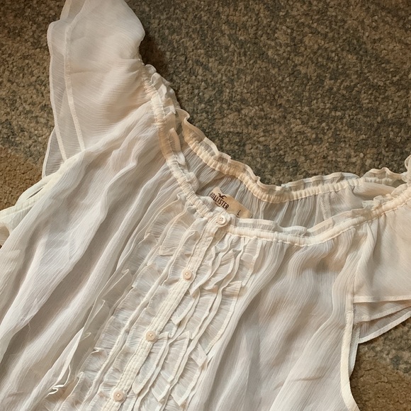 Women’s Hollister Cream Short Sleeve Ruched Top - Size Large - Picture 2 of 6